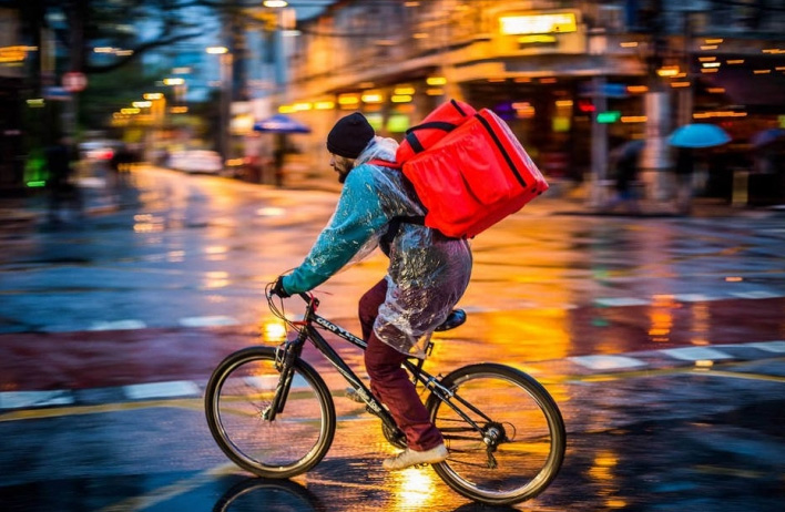 Sociologia e trabalho a partir dos entregadores ciclistas – Estadão