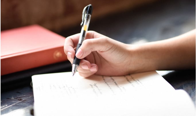 Confira redações nota mil do Enem e veja como se inspirar nelas – Guia do Estudante